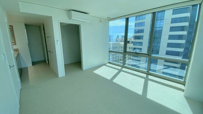 Building Photo - 1200 Queen Emma St
