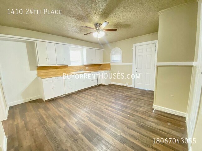 Building Photo - RENT is $595+ Pay $0 deposit at Move-In (S...
