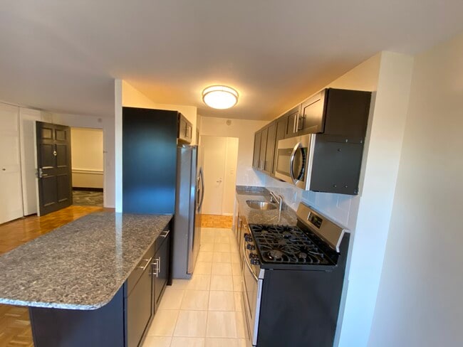 Open Kitchen - 185 Freeman St