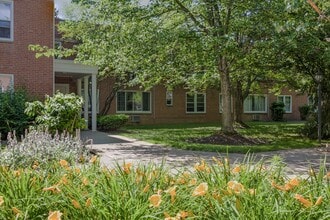 Building Photo - Huntington Green Apartments