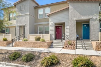 Building Photo - 3717 Celesta Vis Ave