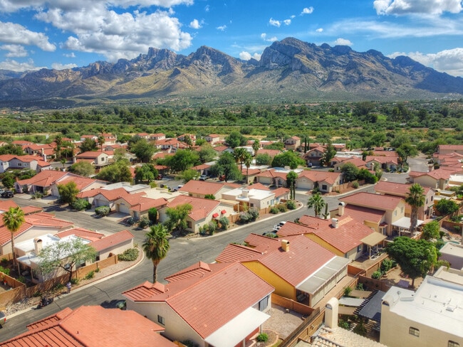 Building Photo - 10407 N Fair Desert Dr