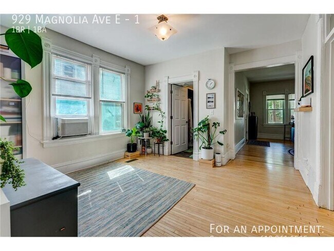 Foto del edificio - 929 Magnolia Ave E