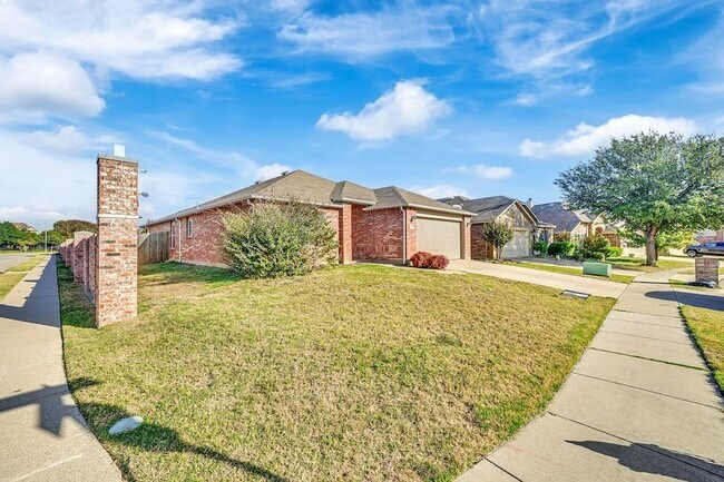 Foto del edificio - 3201 Sadie Trail