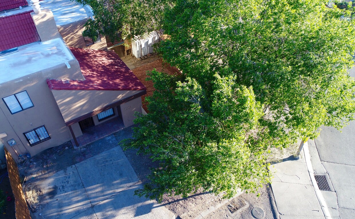 Foto del edificio - Cozy 3 Bedroom 2 Bathroom Townhouse In The NW!