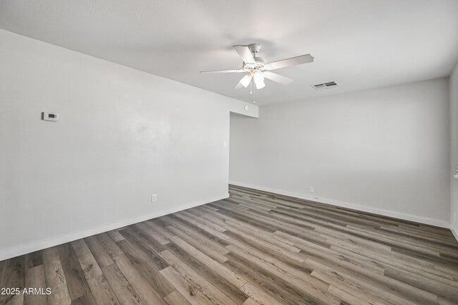 Building Photo - 1241 E McKinley St