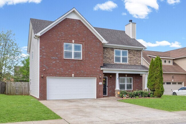 Foto del edificio - Pet Friendly Three Bedroom with Bonus!