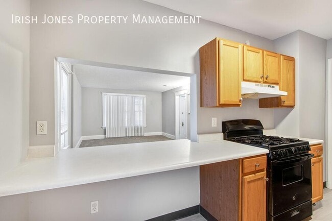 Building Photo - 95 N Transit St