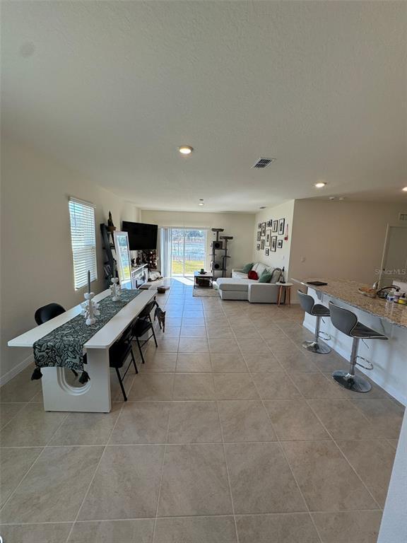 Foto del edificio - 3464 Sandalwood Isle Wy