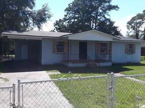 Building Photo - 7930 Tarling Ave