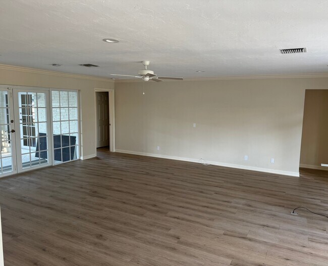 Foto del edificio - 371 SE 10th St
