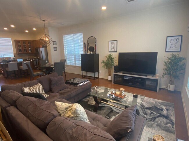 Foto del edificio - 3209 Clearview Cir