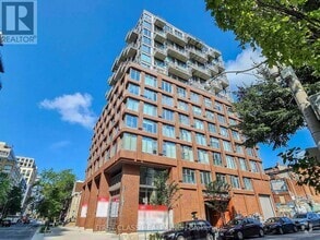 Building Photo - 2-402 Augusta Ave