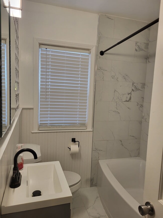 Building Photo - 3586 Walnut Grove Rd