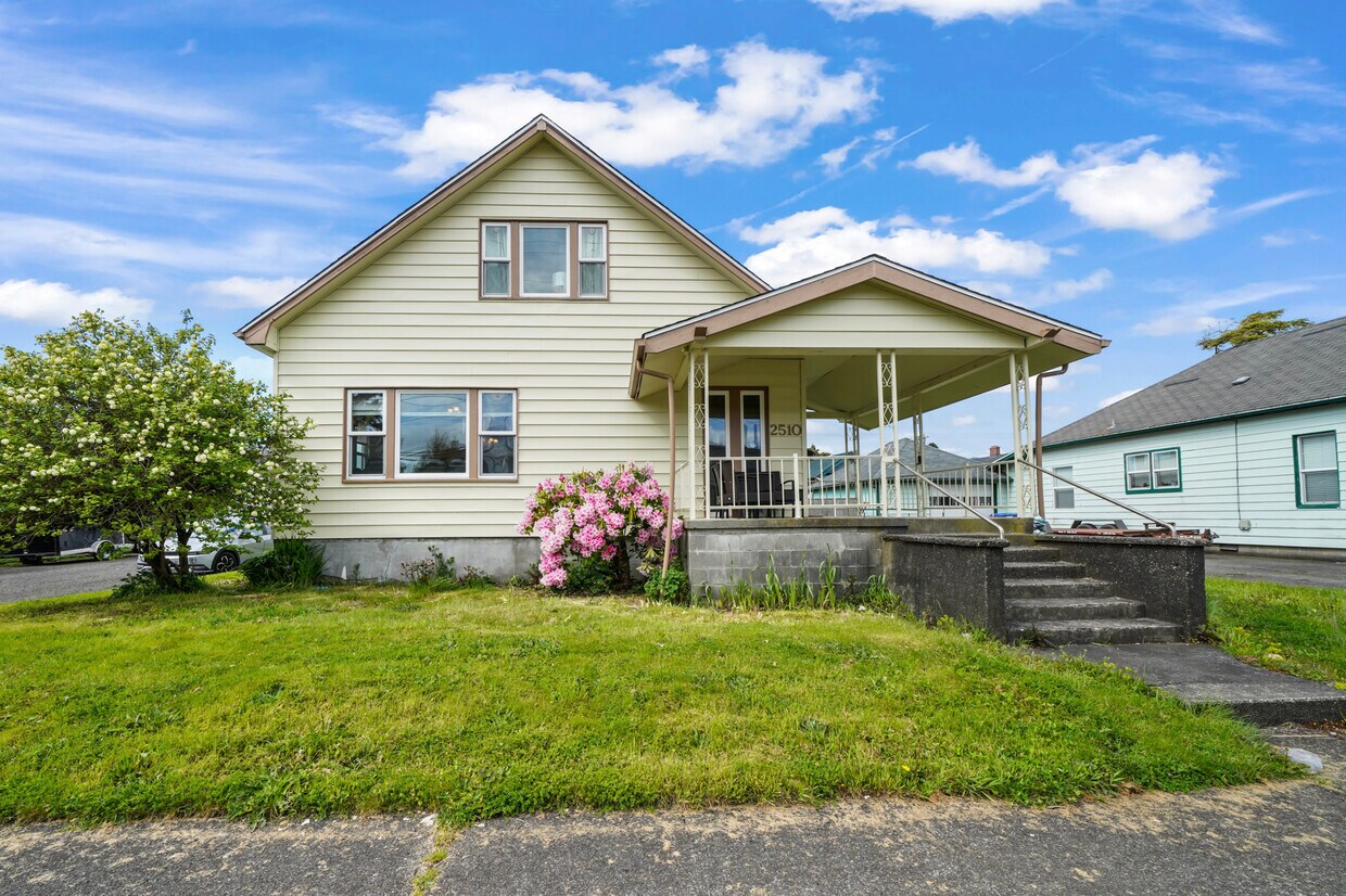 Foto principal - 2510 3rd St