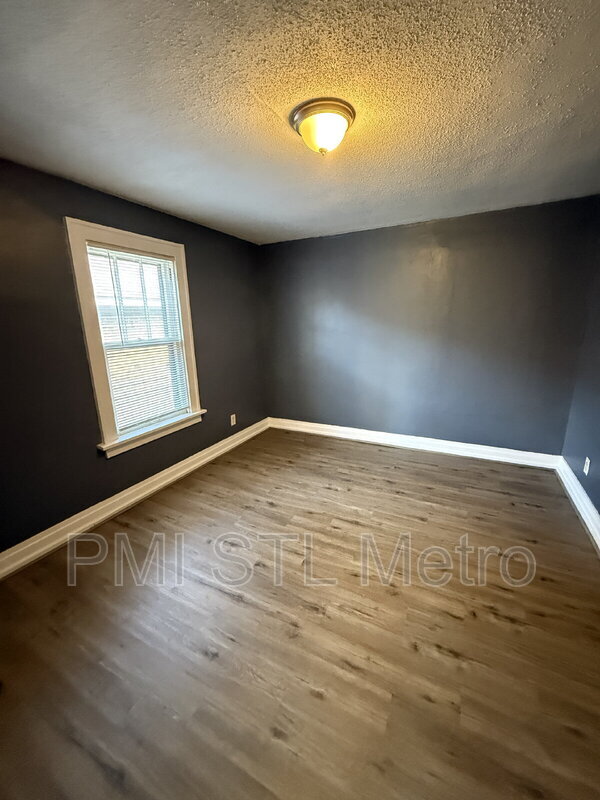 Building Photo - 1256 Gimblin St