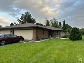 Building Photo - 6511 Old Colony Bend