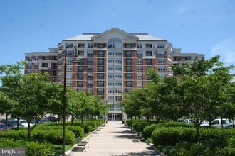 Building Photo - 11760 Sunrise Valley Dr