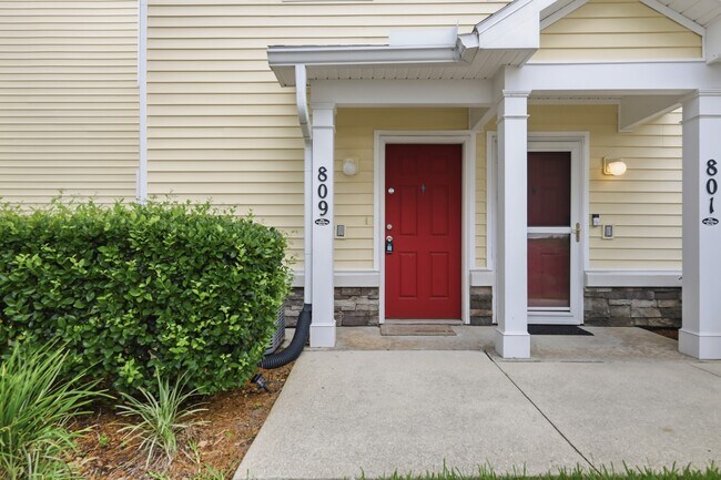Building Photo - 575 Oakleaf Plantation Pky