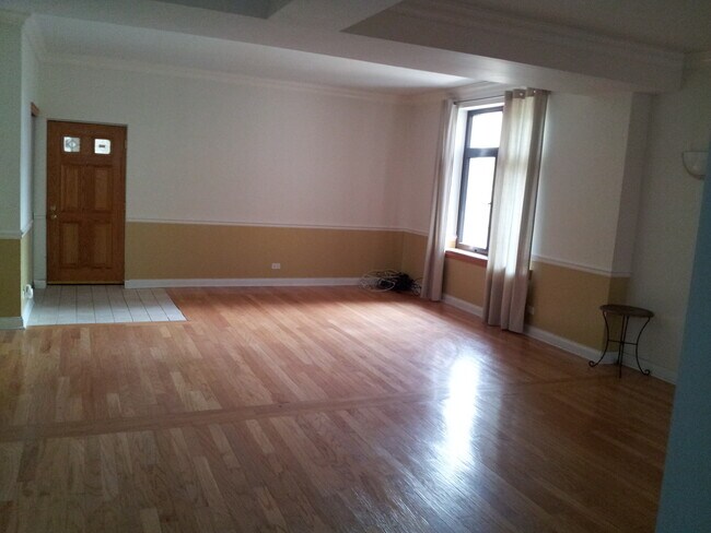 Foto del edificio - 4938 S Drexel Blvd