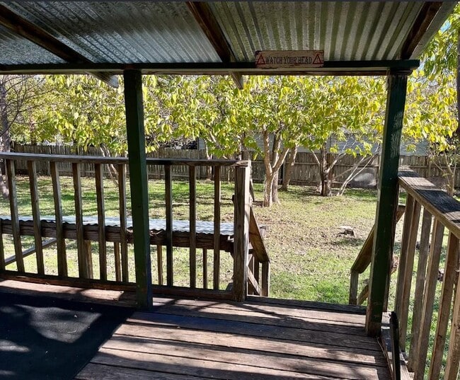 Building Photo - 1103 Lipan Trail