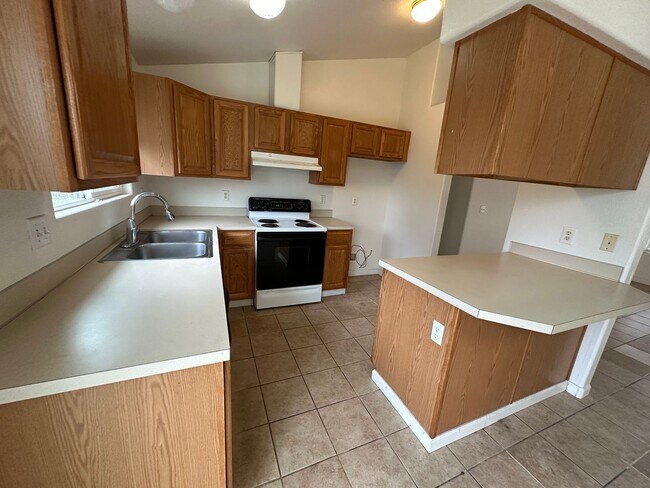 Foto del edificio - 3 Bed 2 Bath Home in the Lexington Area of...