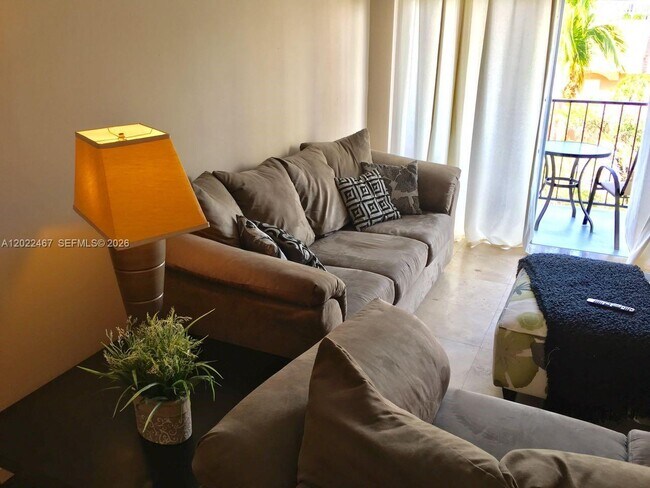 Building Photo - 3642 NE 171 St