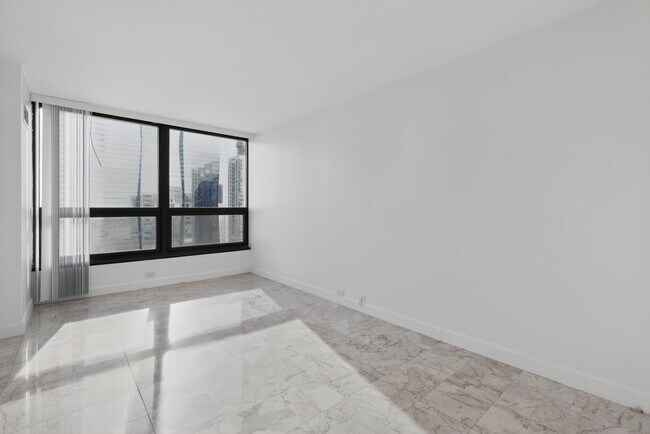 Foto del edificio - 360 E Randolph St