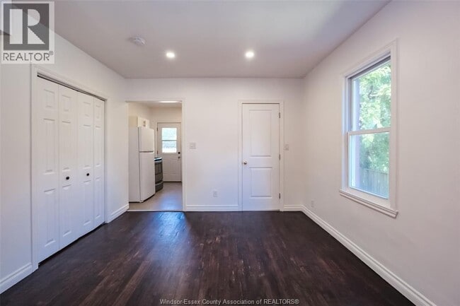 Building Photo - 330 Grove Ave