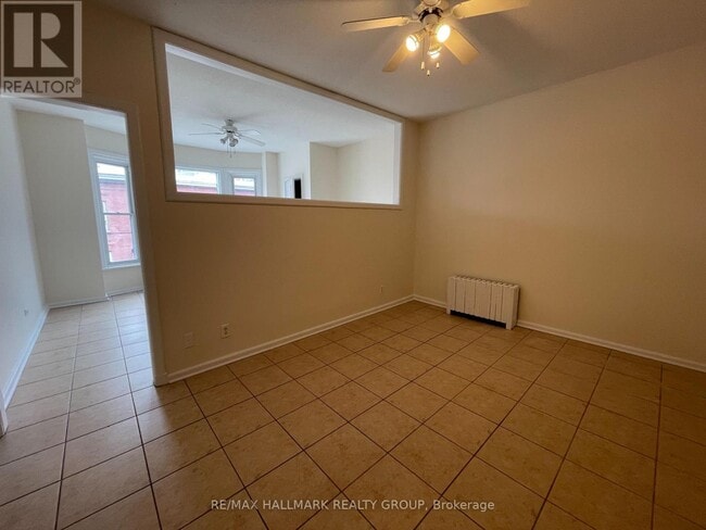 Photo du bâtiment - 120 Murray St