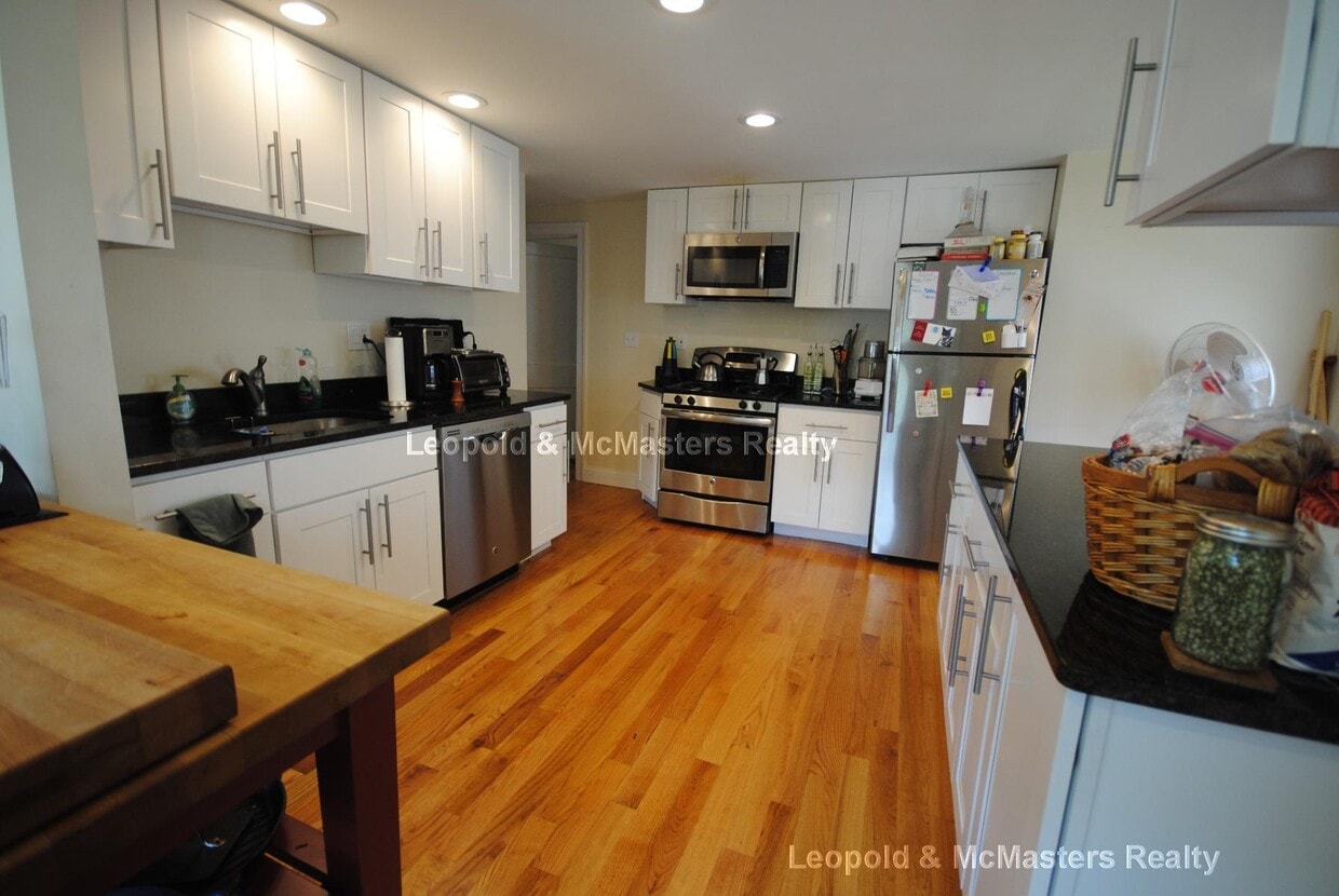 340 California St, Newton, MA 02458 House Rental in Newton, MA