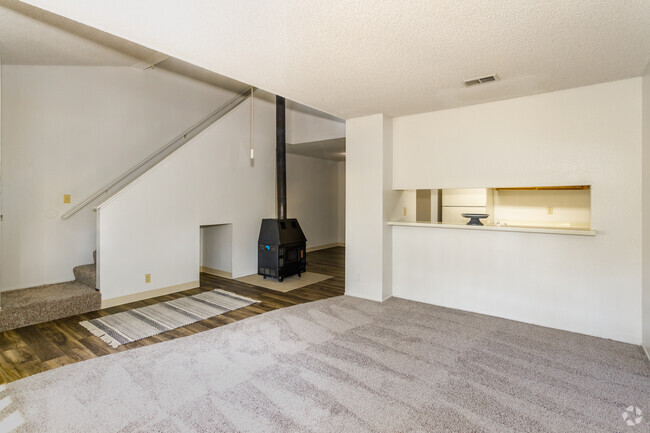 4BR, 2BA - 1,420SF - Temescal Apartments