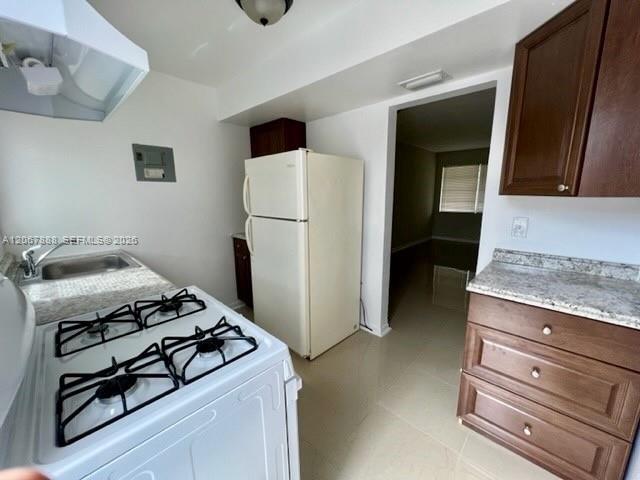 Foto del edificio - 949 W Kalmia Dr