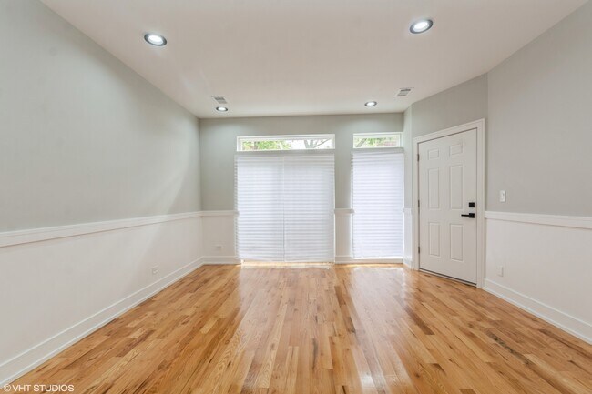 Building Photo - 6442 S Evans Ave