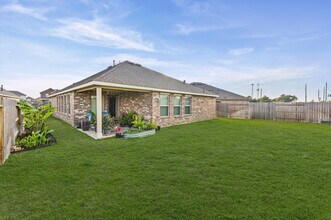 Building Photo - 31722 Harmony High Ln