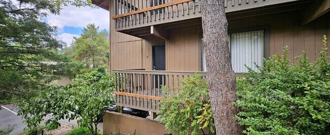 Foto del edificio - 7526 SW Barnes Rd