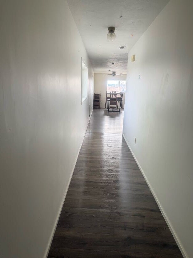 Foto del edificio - 301 Budd Ave