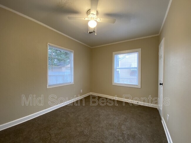 Foto del edificio - 3686 Vivia Ave