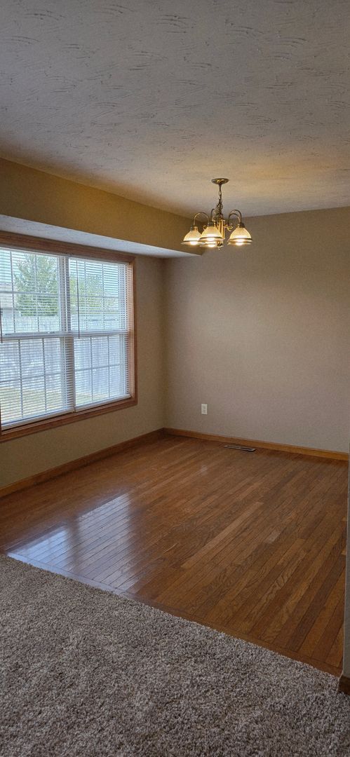 Building Photo - Charming 3-Bedroom Home in a Quiet Subdivi...