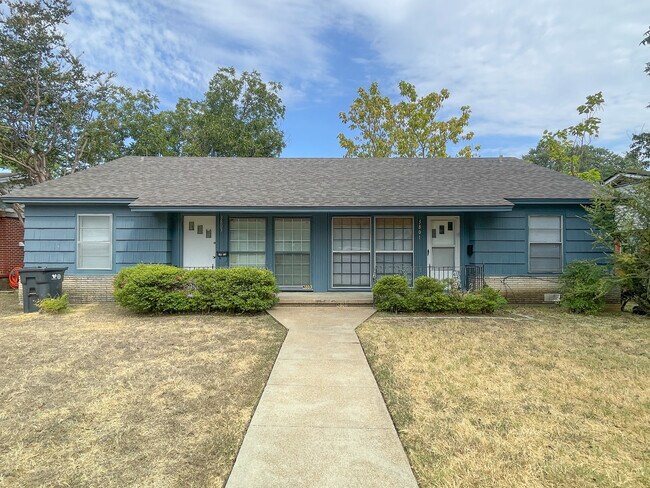 Foto del edificio - 3801 Parkwood St