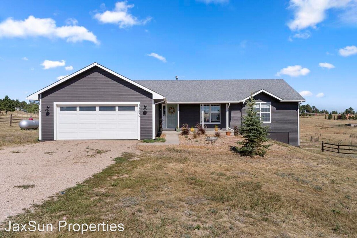 4 br, 3 bath House 17520 Fremont Fort Drive House Rental in Peyton