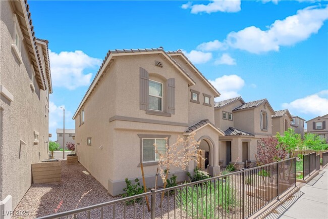 Building Photo - 8035 Skye Foxx St