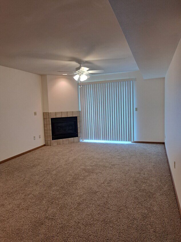 Foto principal - 586 Athletic Way