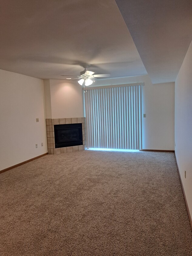 Primary Photo - 586 Athletic Way