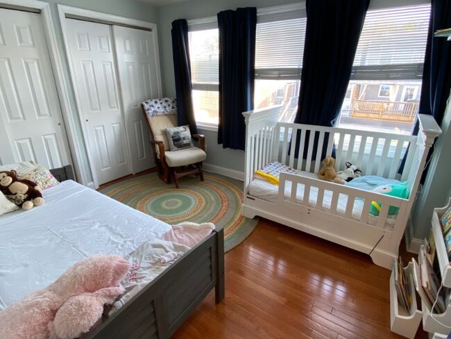Foto del edificio - 1523 Isherwood St NE
