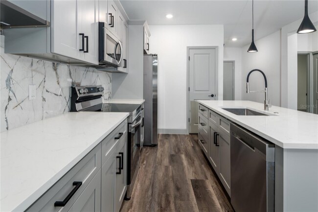 Foto del edificio - 2242 Fernwood St