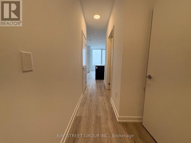 Building Photo - 395 Square One Dr