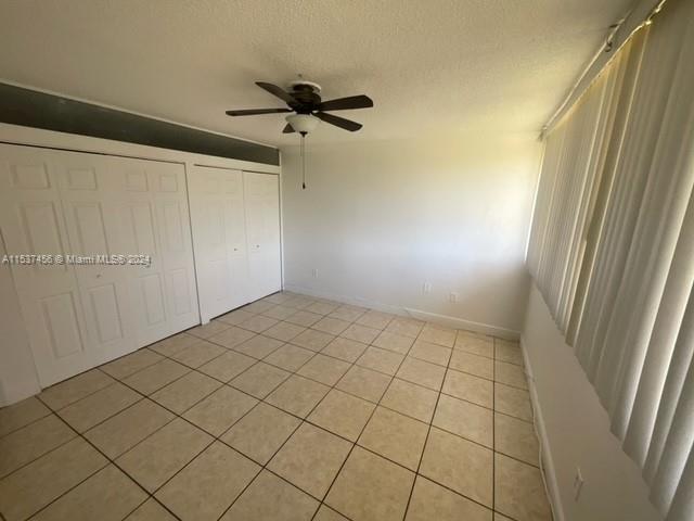 Foto del edificio - 1750 W 56th St