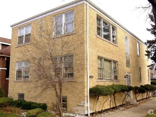 Building Photo - 4356 W 61st St