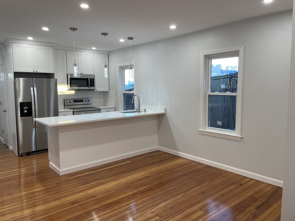 Foto principal - 320 Quincy Ave